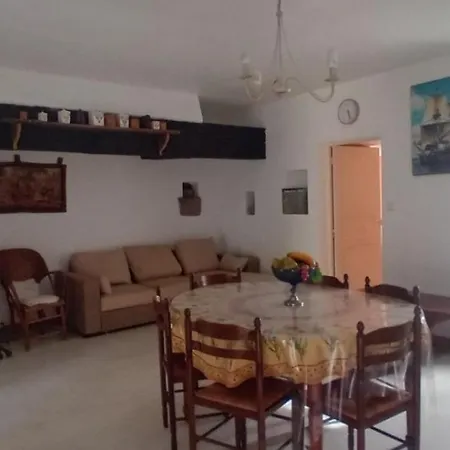 בית נופש Le De Louis *